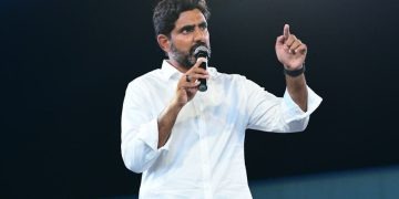 బడికెళ్లే పిల్లలందరికీ తల్లికి వందనం.....